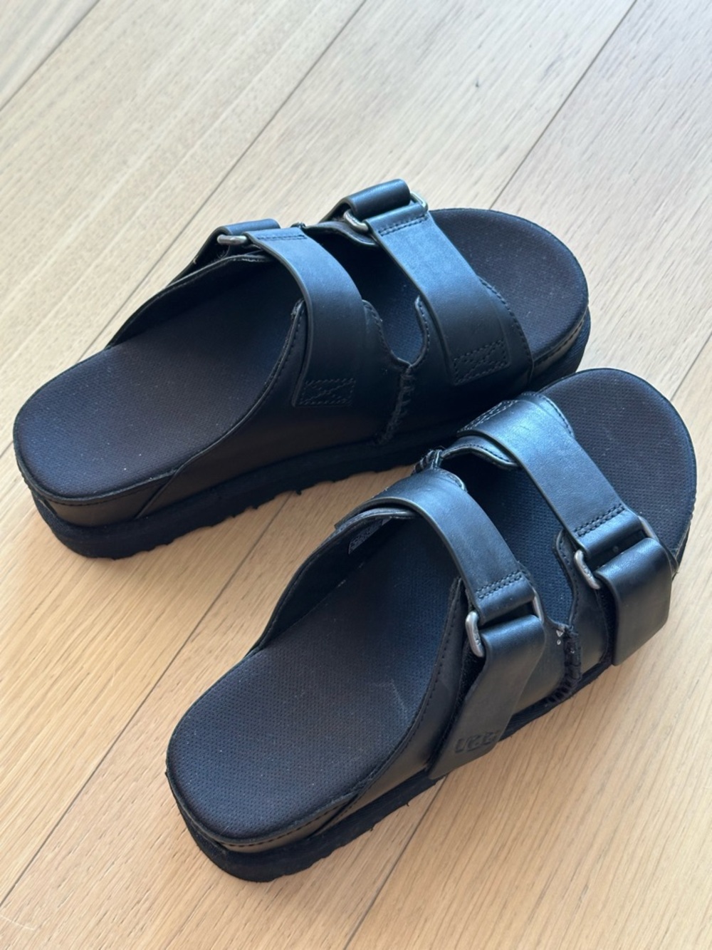 UGG Goldenstar Hi Slide Leather Platform Sandals - Picture 6 of 9
